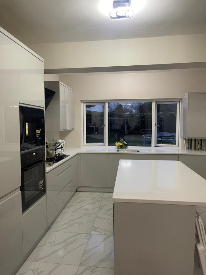 אדינבורו One Bedroom In Spacious Bungalow, Free Parking & Private Entrance מראה חיצוני תמונה